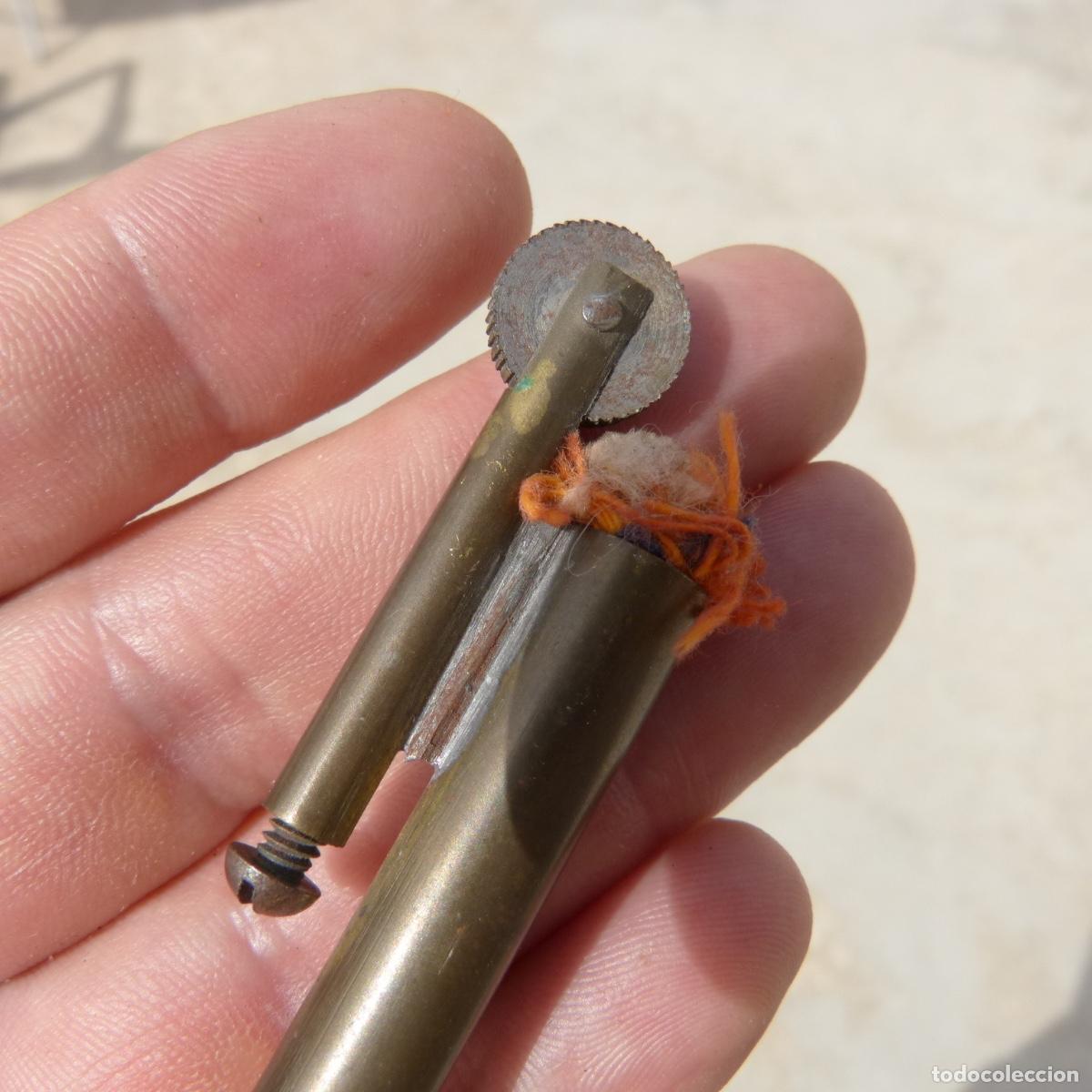 Mecheros: Antiguo mechero de chispa y mecha, funciona!. 14gr. - Foto 3