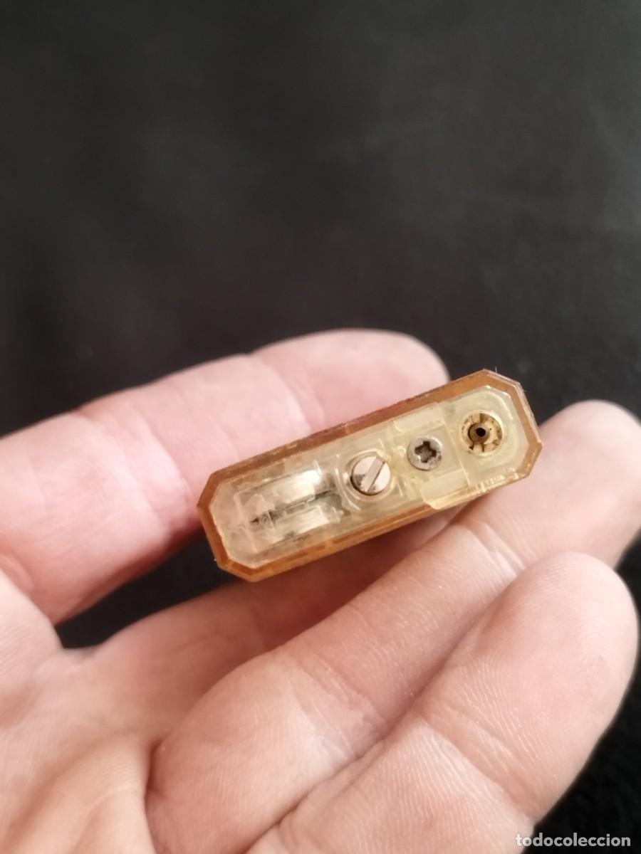 Mecheros: Mechero a gas recargable, con luces. Sin probar. - Foto 3