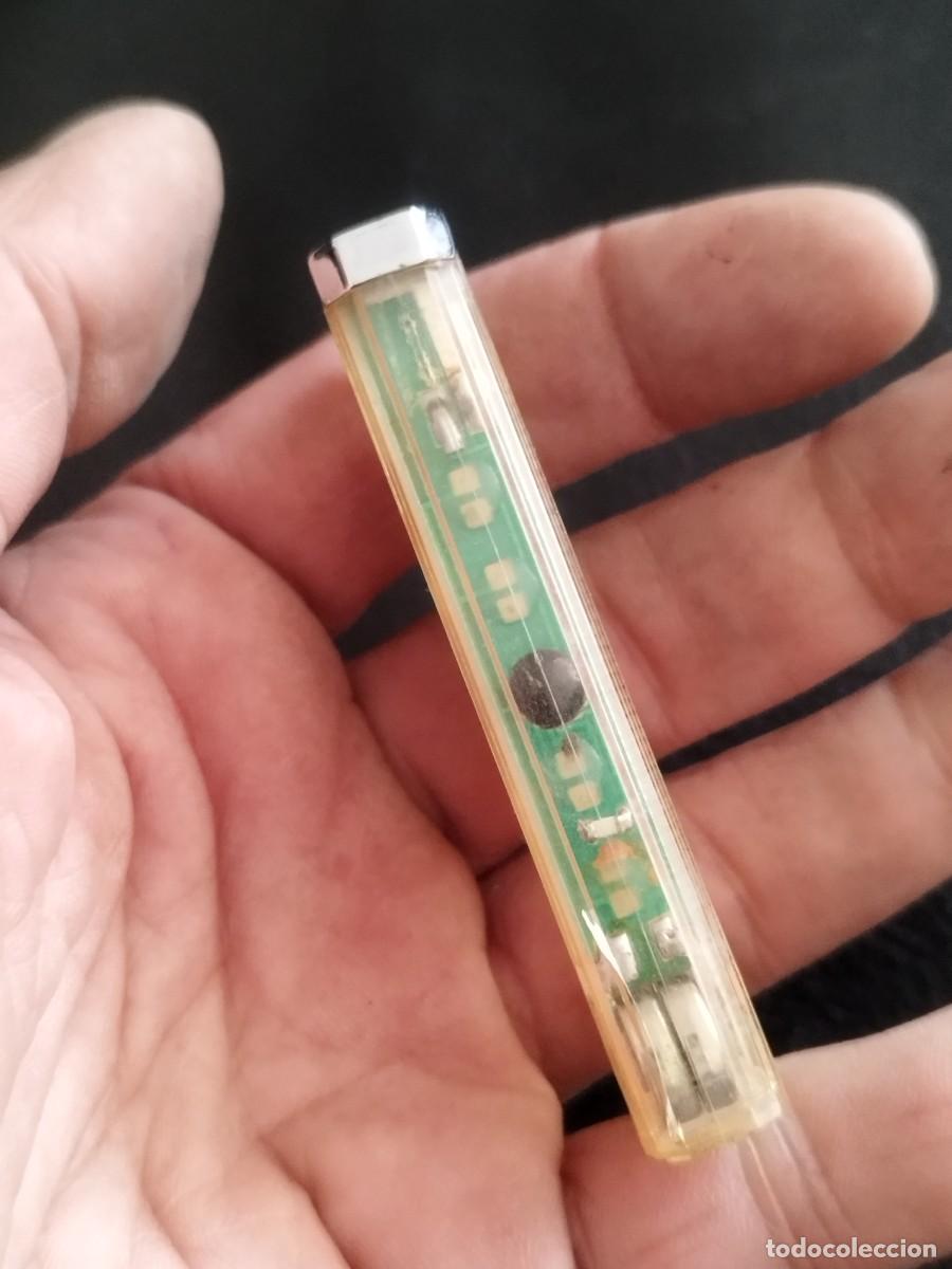 Mecheros: Mechero a gas recargable, con luces. Sin probar. - Foto 4