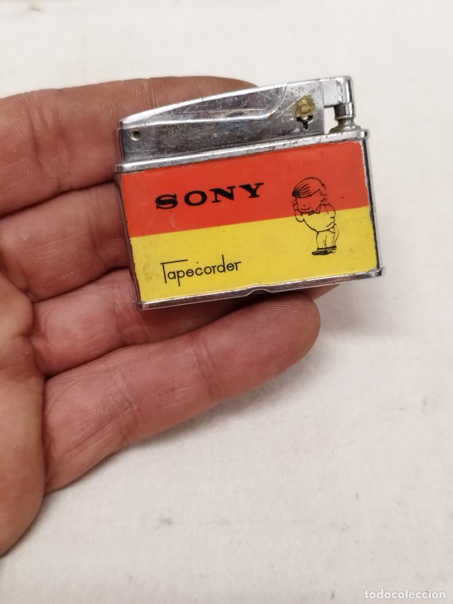 Mecheros: Antiguo mechero publicidad Sony tapecorder. BC Prince MFGO. CO. Coronel Ribbon. Sin probar.