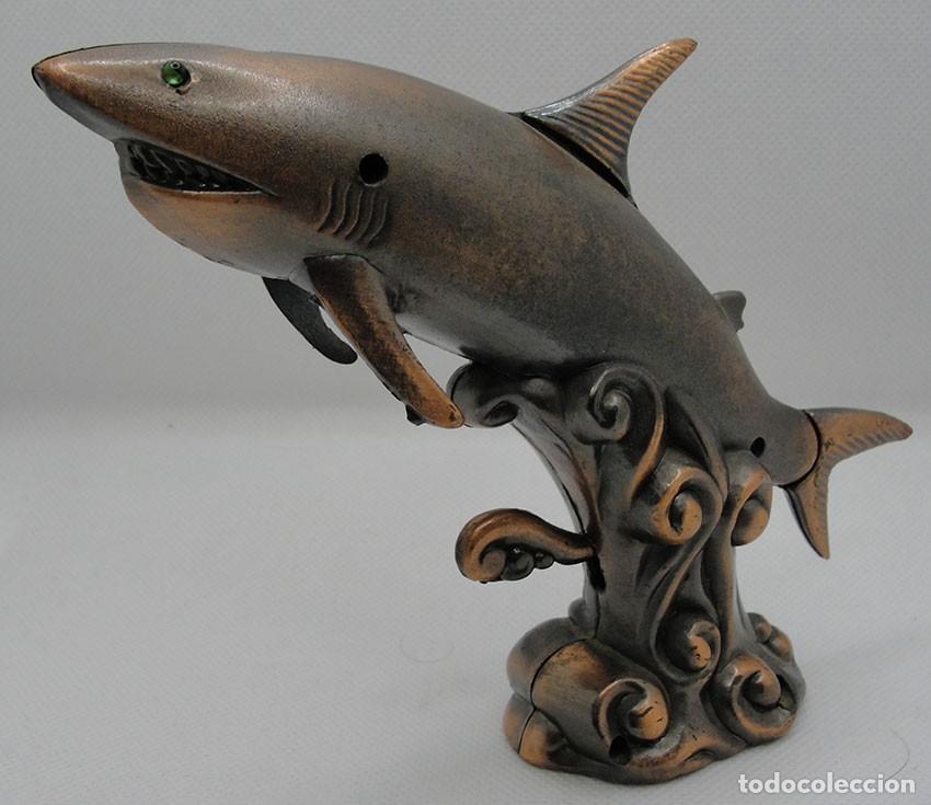 Mecheros: MECHERO TIBUR&Oacute;N DE METAL - ENCENDEDOR DE SOBREMESA - COLOR BRONCE -