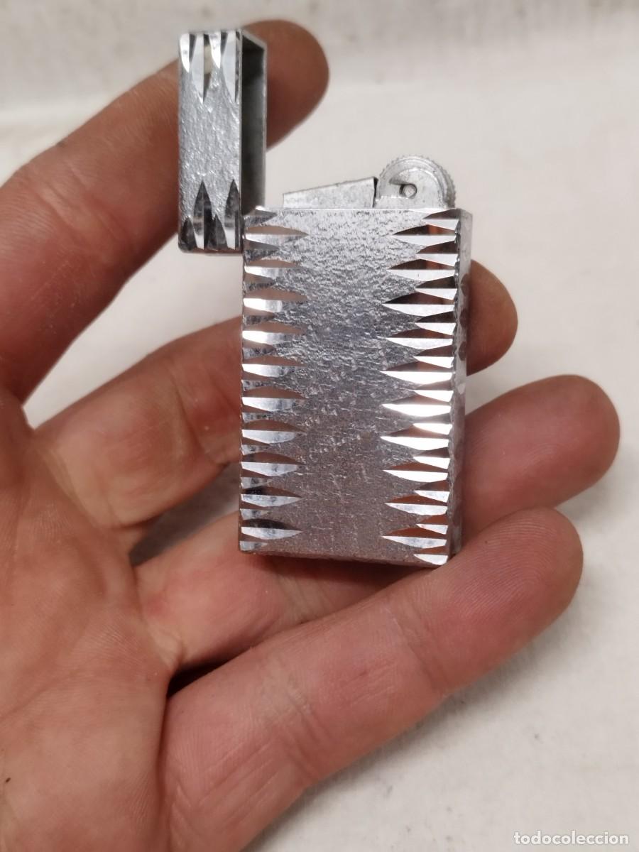 Mecheros: Antiguo mechero, encendedor AZ Western Germany. Alem&aacute;n. Sin probar.