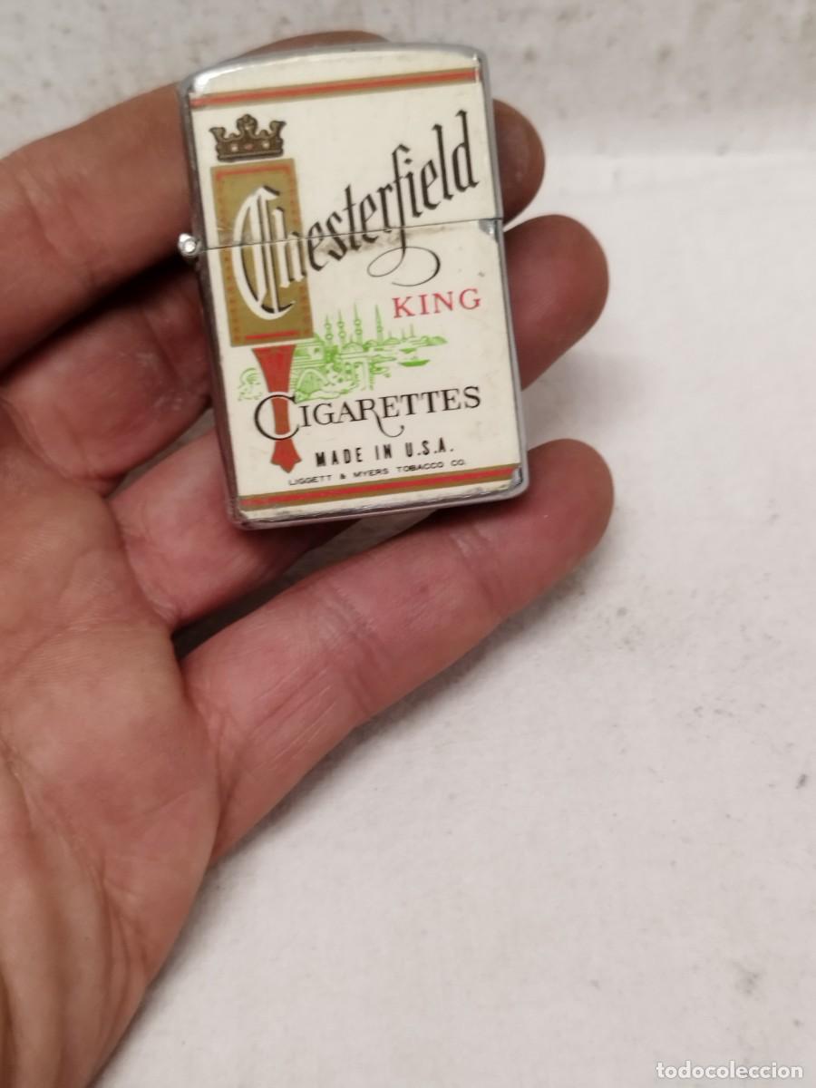 Mecheros: Antiguo mechero, encendedor tipo Zippo. Publicidad tabaco cigarrillos Chesterfield.