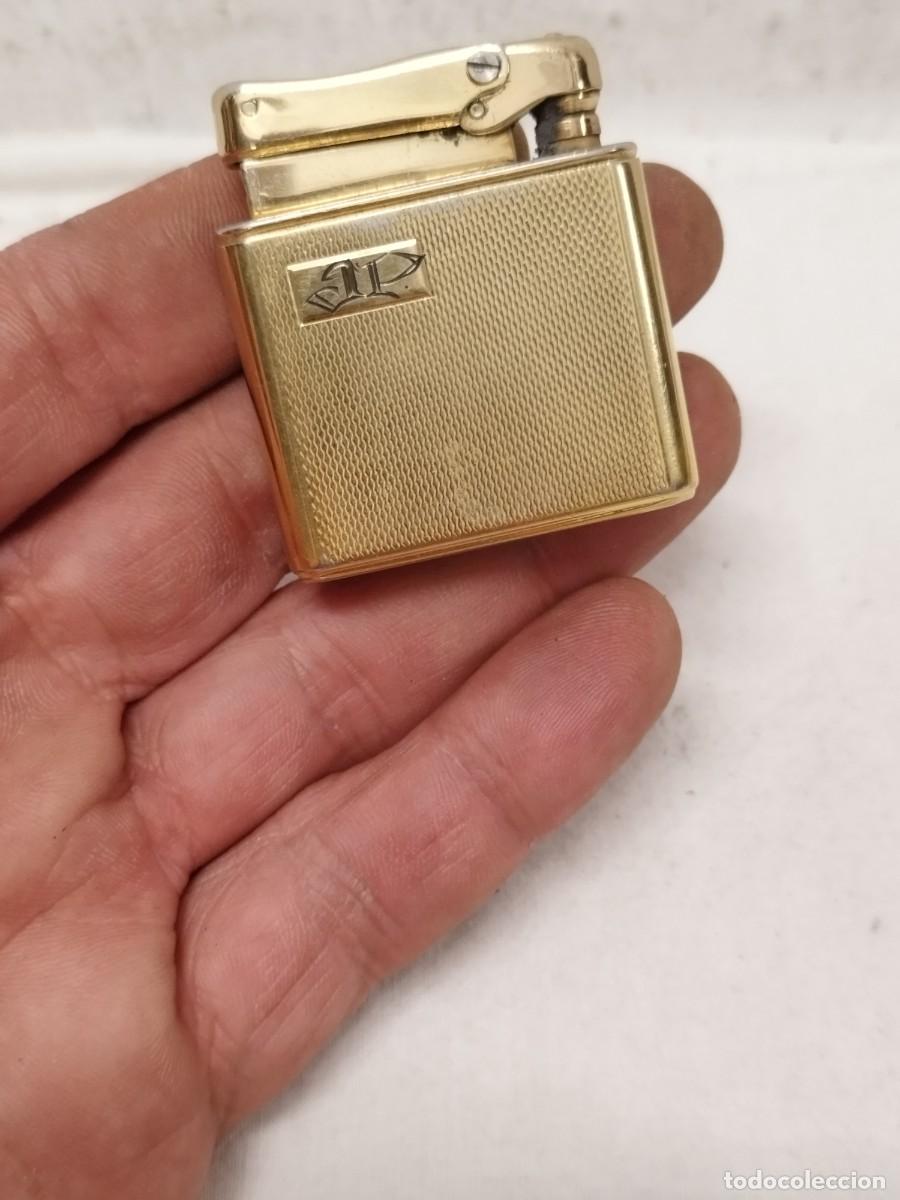 Mecheros: Antiguo mechero, encendedor Ibelo west germany iniciales J.P. grabadas. Falta tornillo accionador.