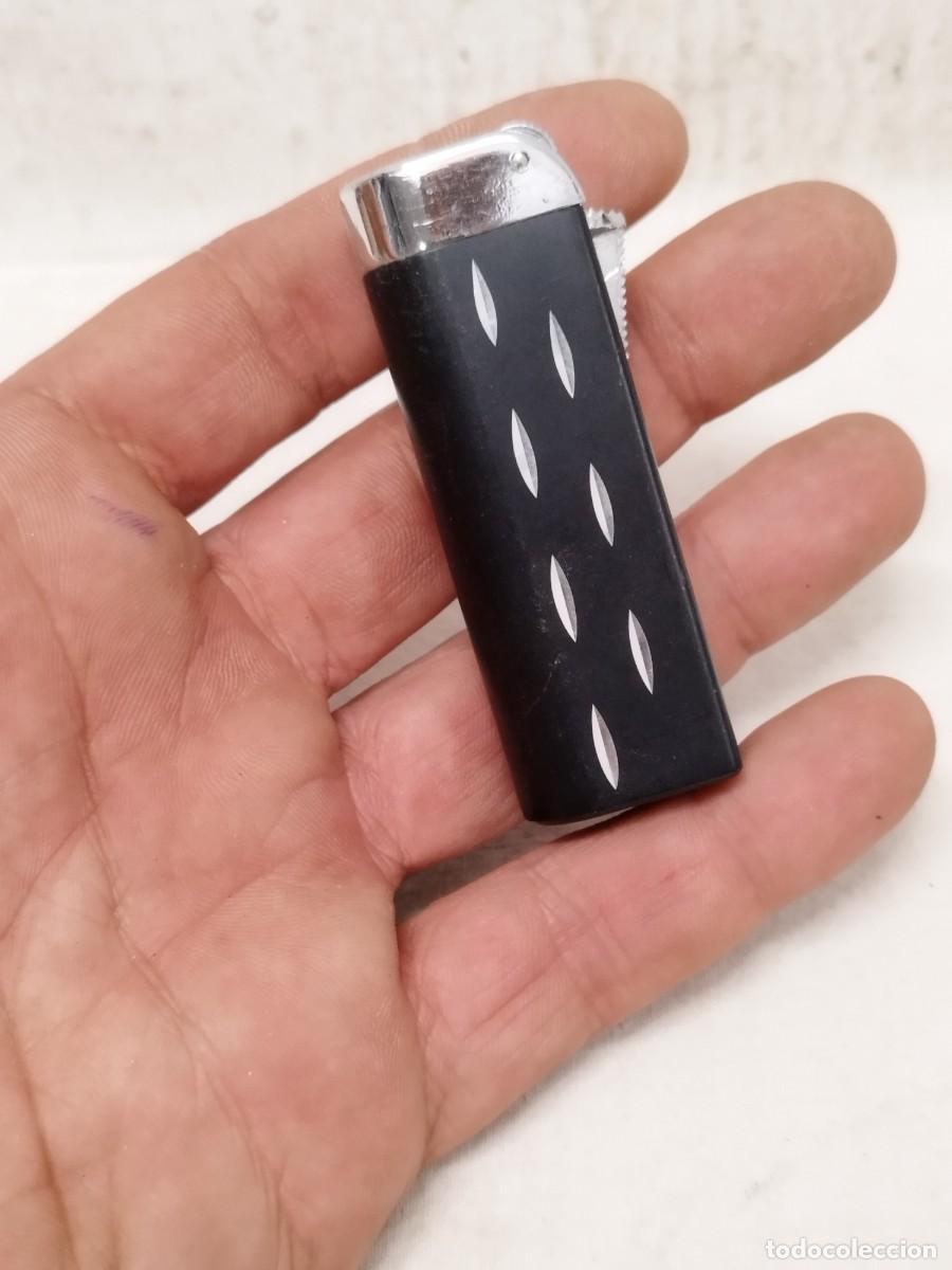 Mecheros: Antiguo mechero, encendedor Feudor sin probar.