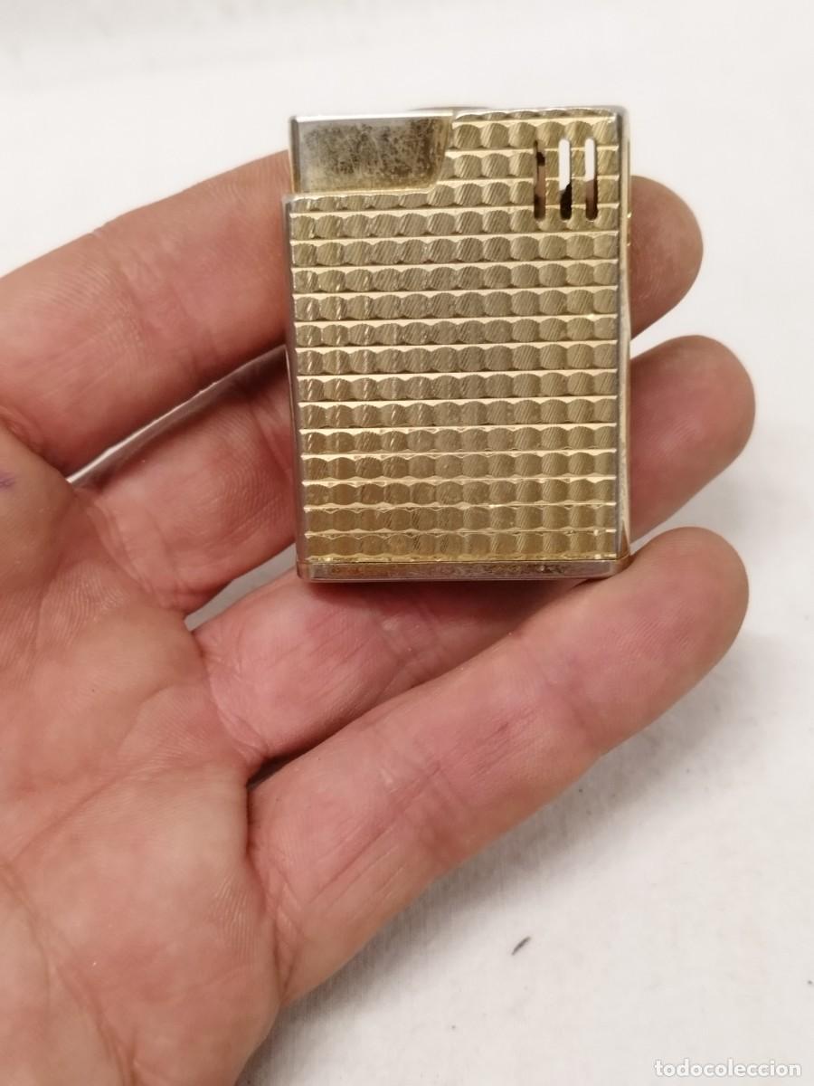 Mecheros: Antiguo mechero, encendedor dorado sarome, japones. Sin probar