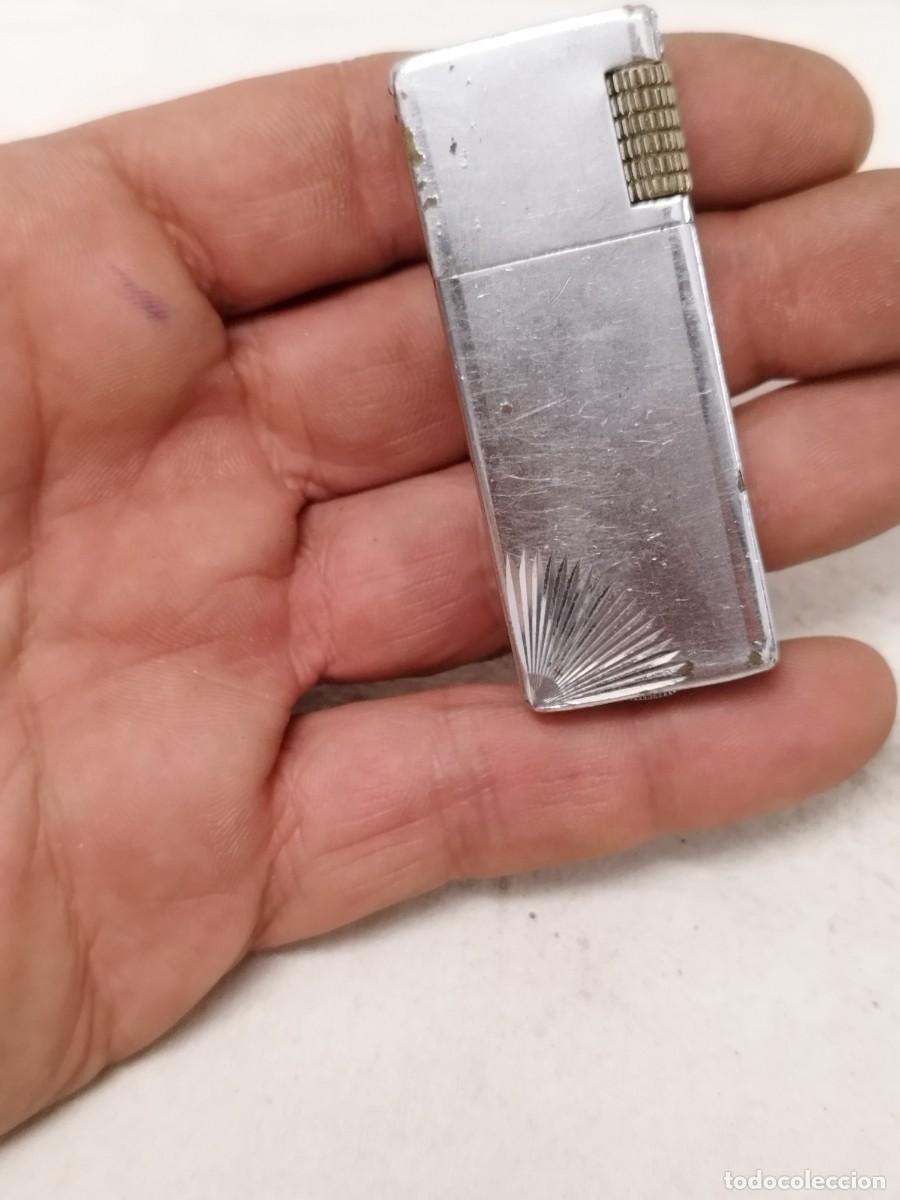 Mecheros: Antiguo mechero encendedor Robles Luna . Sin probar.