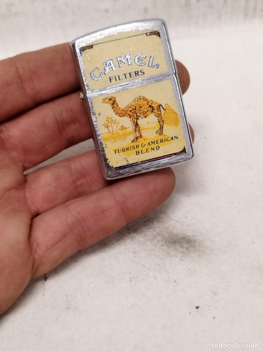 Mecheros: Mechero, encendedor tipo Zippo. Publicidad tabaco, cigarrillos Camel. Sin probar.
