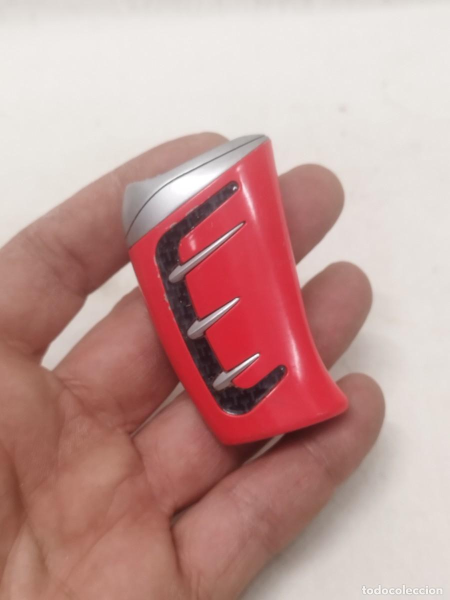 Mecheros: Mechero, encendedor turbo funcionando.