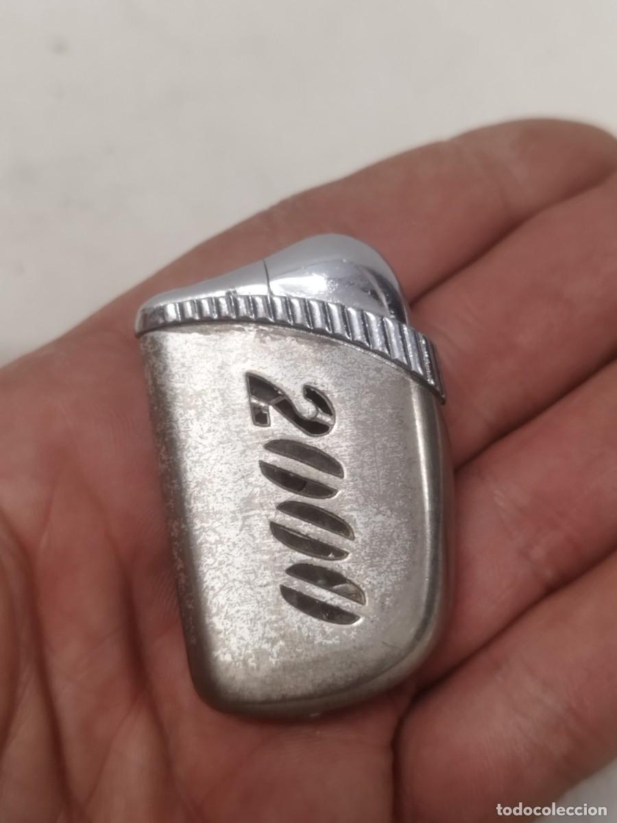 Mecheros: Mechero, encendedor con el numero 2000. Sin probar. - Foto 3