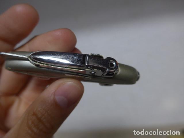 Mecheros: Antiguo mechero en forma de coche, marca SAROME - Foto 5