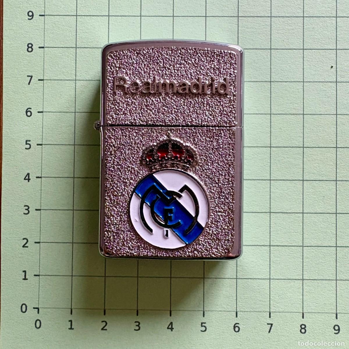 Mecheros: MECHERO ESTILO ZIPPO, NO MARCA ZIPPO, REAL MADRID, SIN USO, SOLO EXPOSICI&Oacute;N
