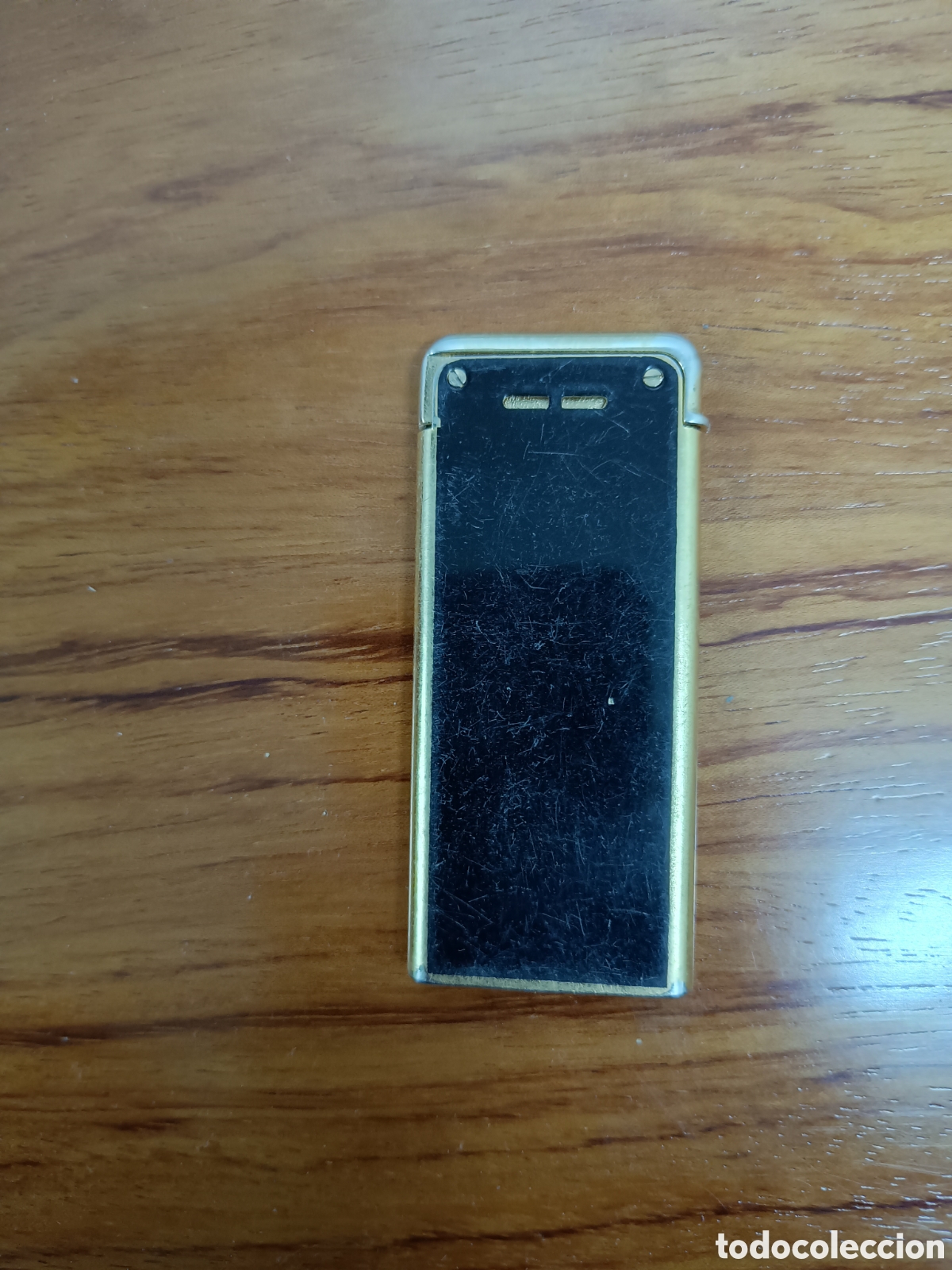 Isqueiros: MECHERO ENCENDEDOR FLAMINAIRE EL M&Aacute;S PLANO 5MM DE GROSOR - NEGRO Y DORADO