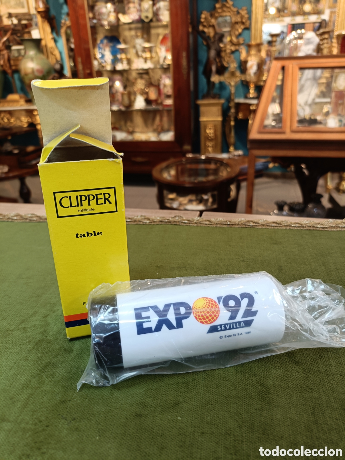 Mecheros: MUY RARO CLIPPER TABLE EXPO SEVILLA 1992. NUEVO EN CAJA ORIGINAL. DESGASTE DE CAJA POR ANTIG&Uuml;EDAD