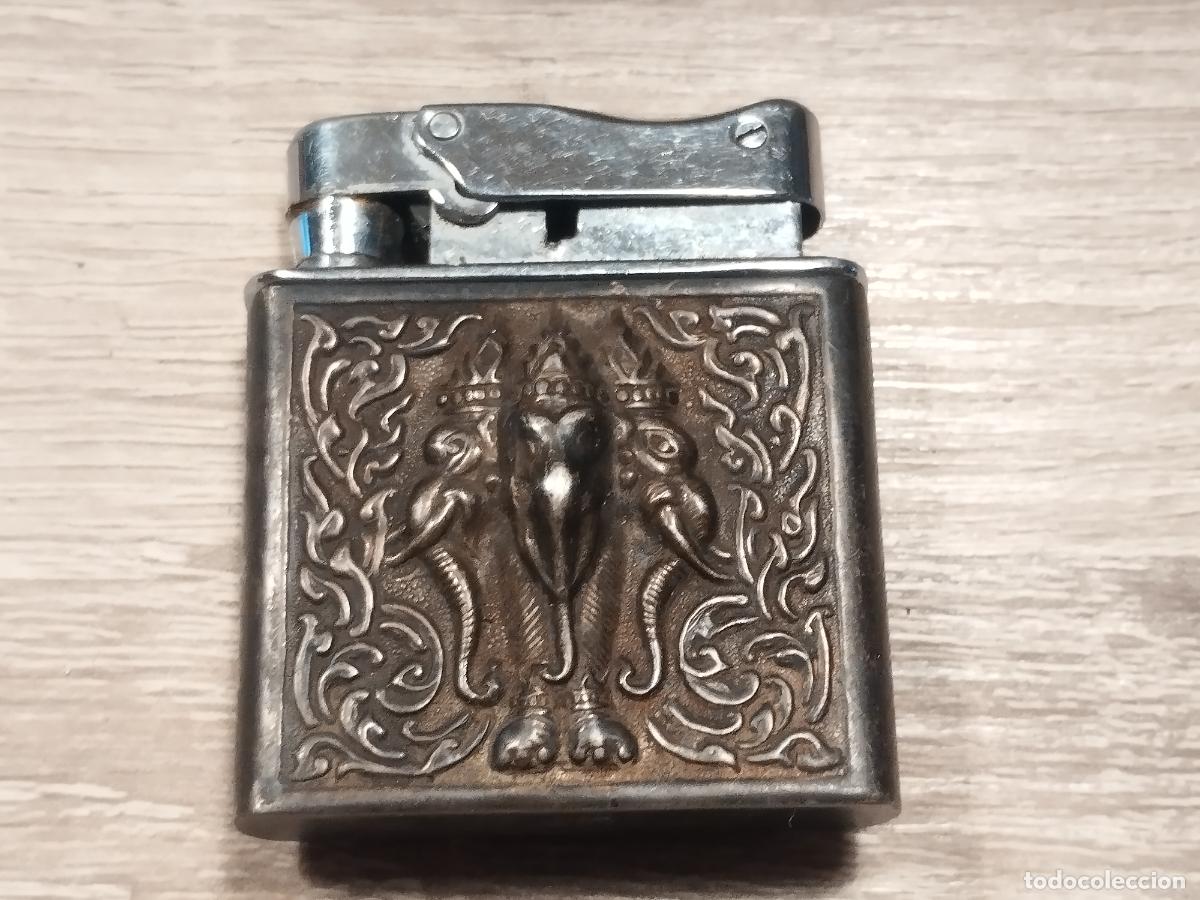 Mecheros: JT - ANTIGUO MECHERO CON ADORNOS ASIATICOS. BUENA CALIDAD. VER FOTOS