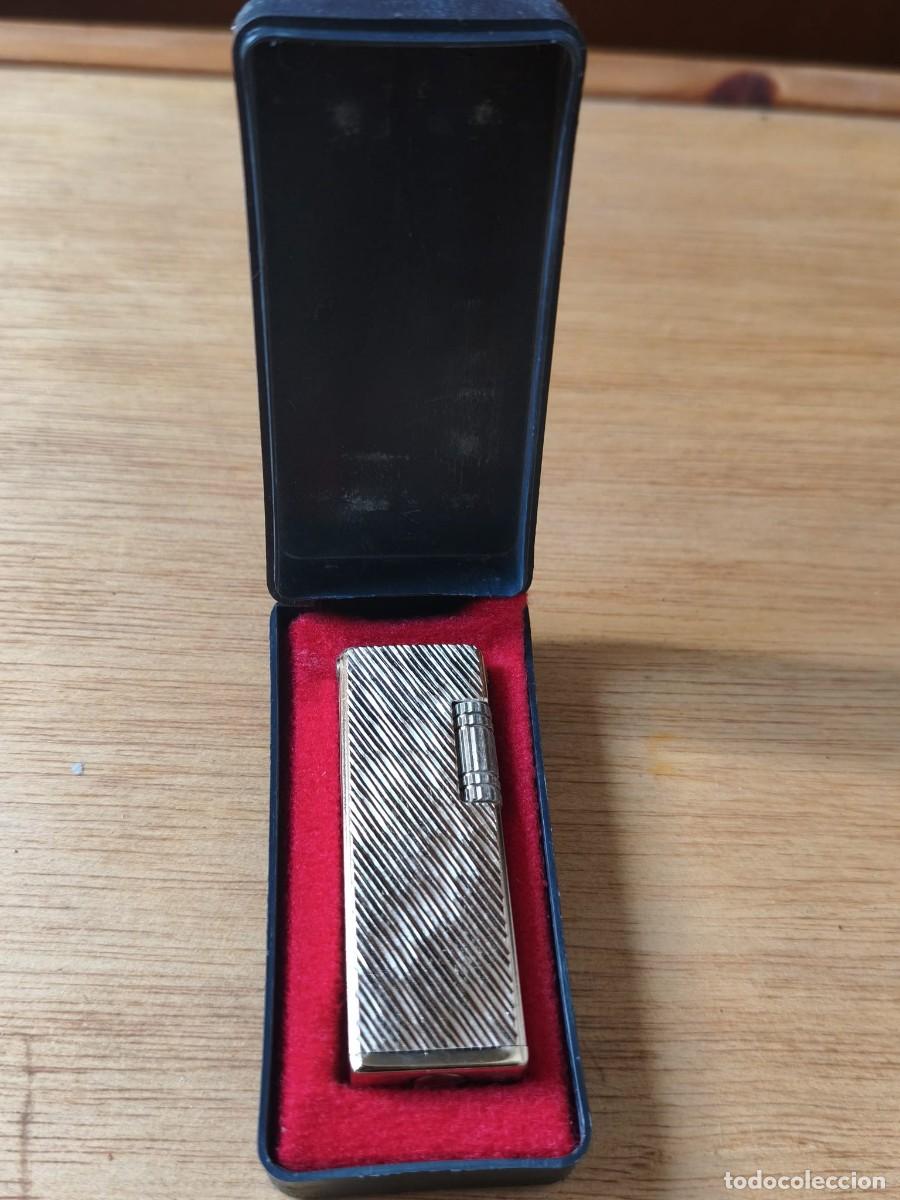 Mecheros: Antiguo mechero de gas AVILITE - Dorado con relieve texturizado - En su caja original vintage