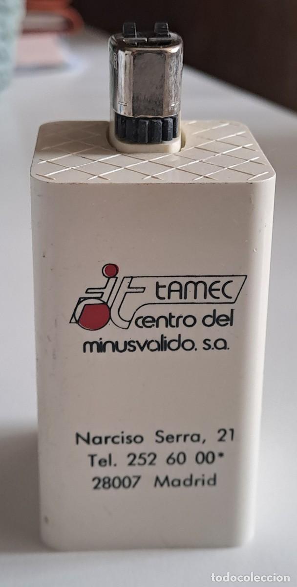 Mecheros: ANTIGUA BASE DE PLASTICO PARA MECHERO BIC - TAMEC - PIEZA DE COLECCION