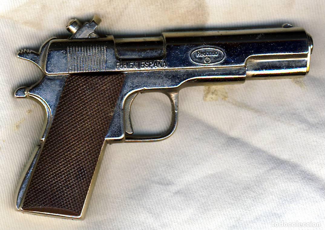 Mecheros: ANTIGUO MECHERO IMITACI&Oacute;N DE PISTOLA- 9 CTMS.