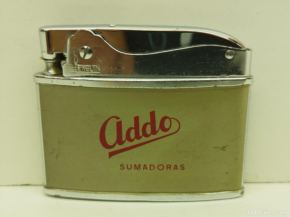 Mecheros: ANTIGUO ENCENDEDOR DE GASOLINA PENGUIN - PUBLICIDAD PUBLICIDAD ADDO SUMADORAS - A&Ntilde;OS 70