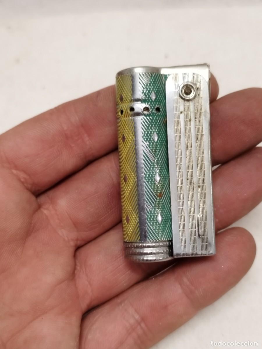 Mecheros: Mechero, encendedor tipo imco, es chino de la china. No es de austriaSin probar.