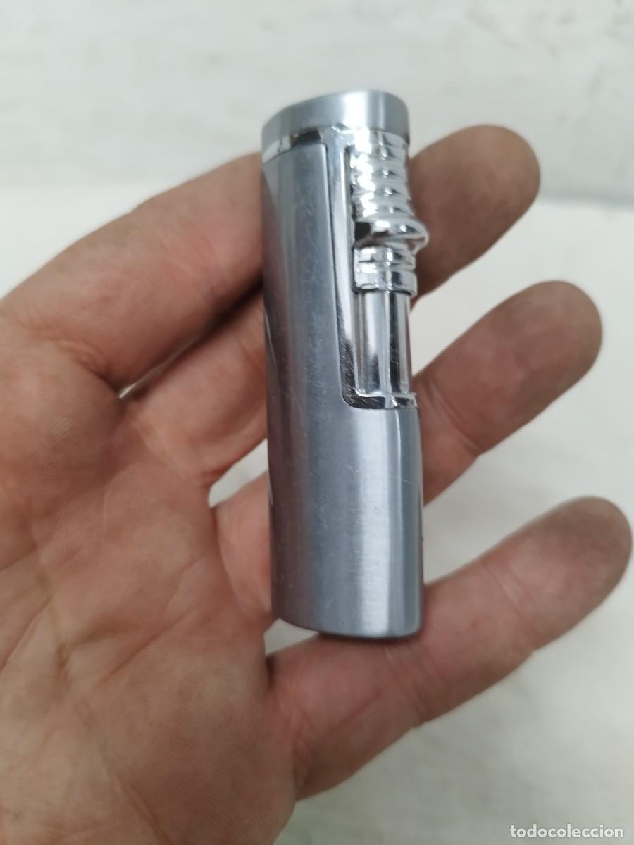 Mecheros: Mechero, encendedor. De soplete de llama individual. Sin probar. 3 llamas.
