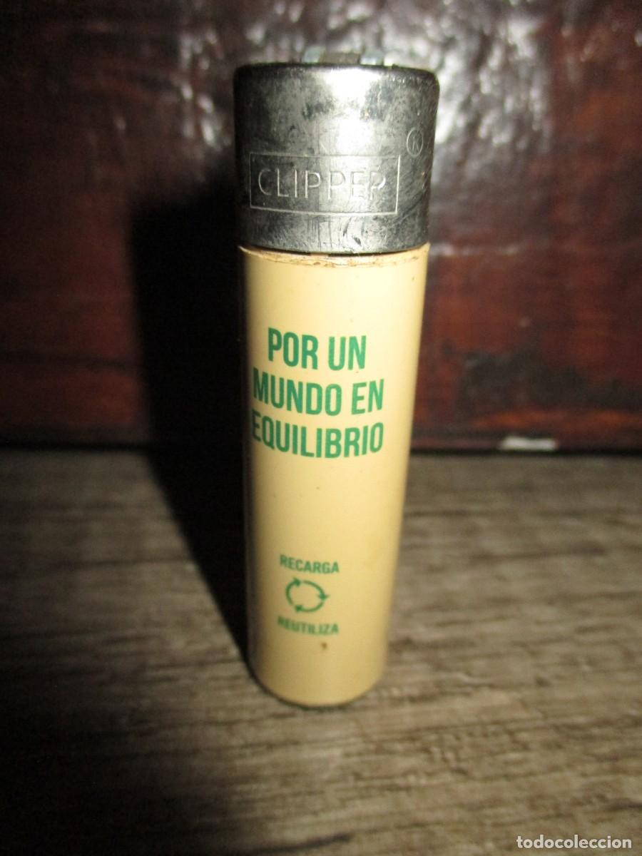 Mecheros: 839- Encendedor Clipper Colecci&oacute;n &rdquo;Por un Mundo en Equilibrio&rdquo; &ndash; Beige