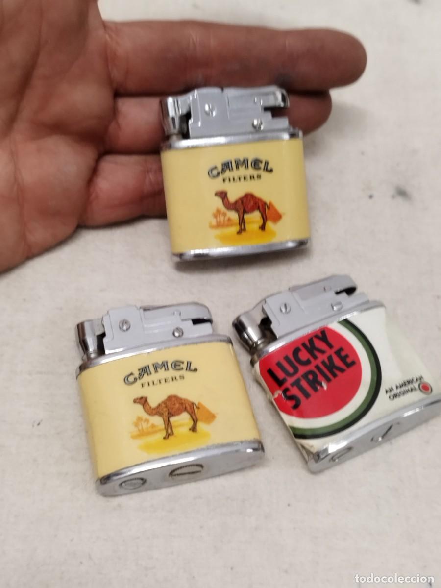 Mecheros: 3 mecheros, encendedores publicidad tabaco camel y lucky strike. Sin probar.
