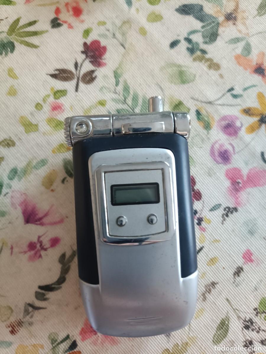 Mecheros: Mechero con forma de tel&eacute;fono