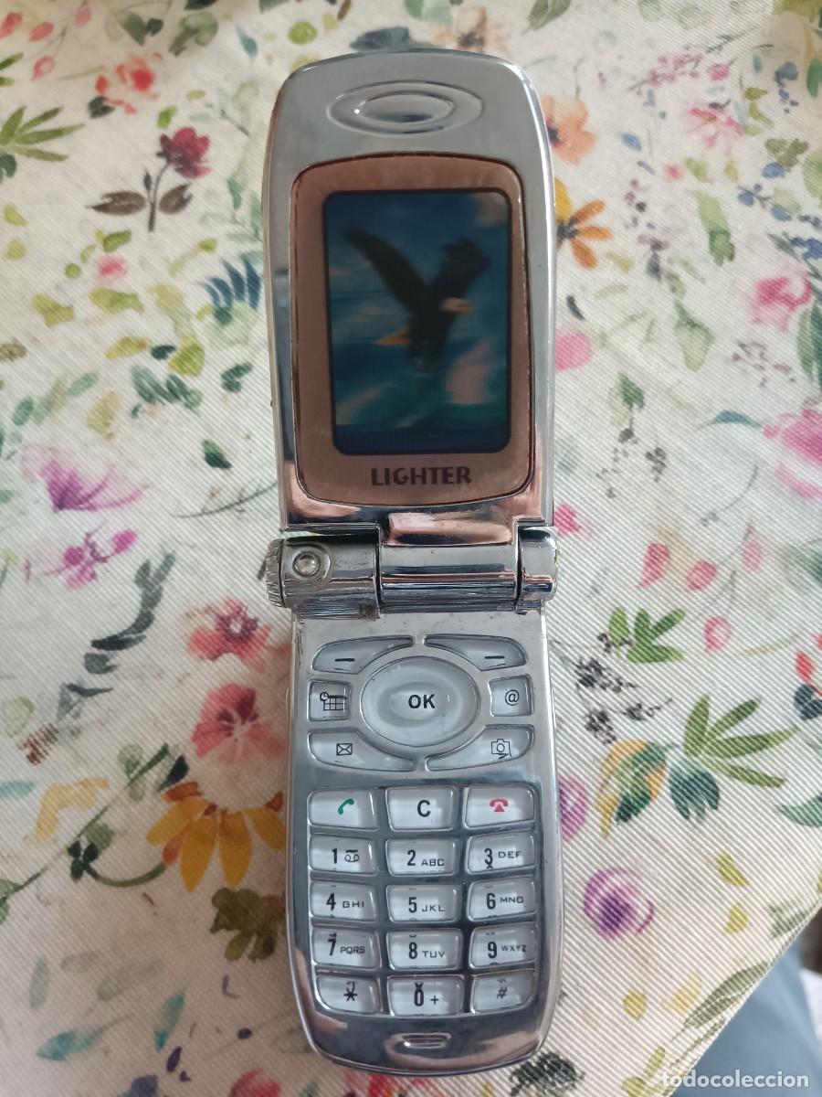 Mecheros: Mechero con forma de tel&eacute;fono - Foto 2