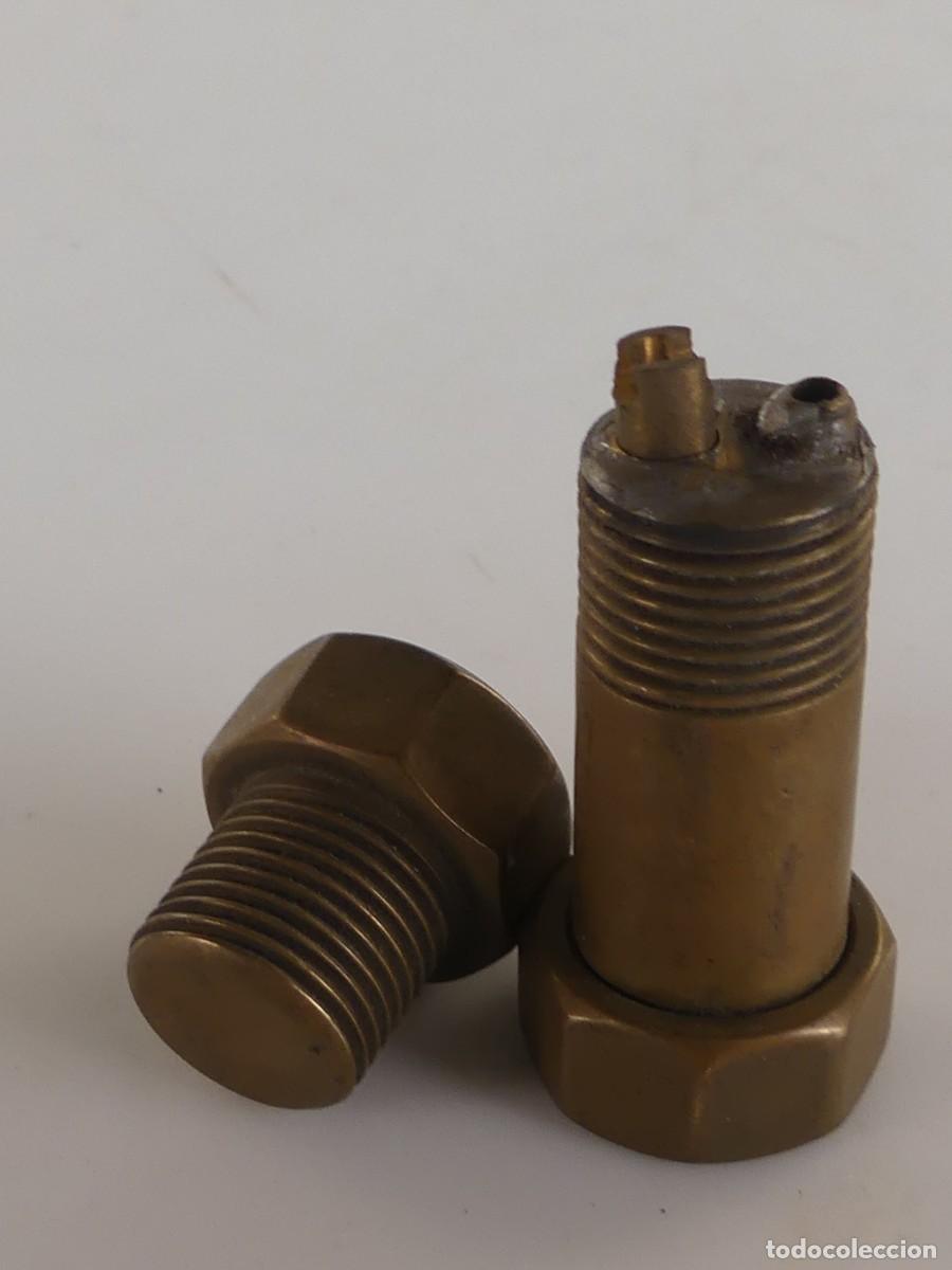 Isqueiros: Interesante mechero forma de tornillo - Objeto de colecci&oacute;n