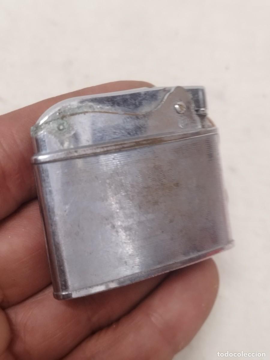 Mecheros: Antiguo Mechero encendedor Penguin. Sin probar.