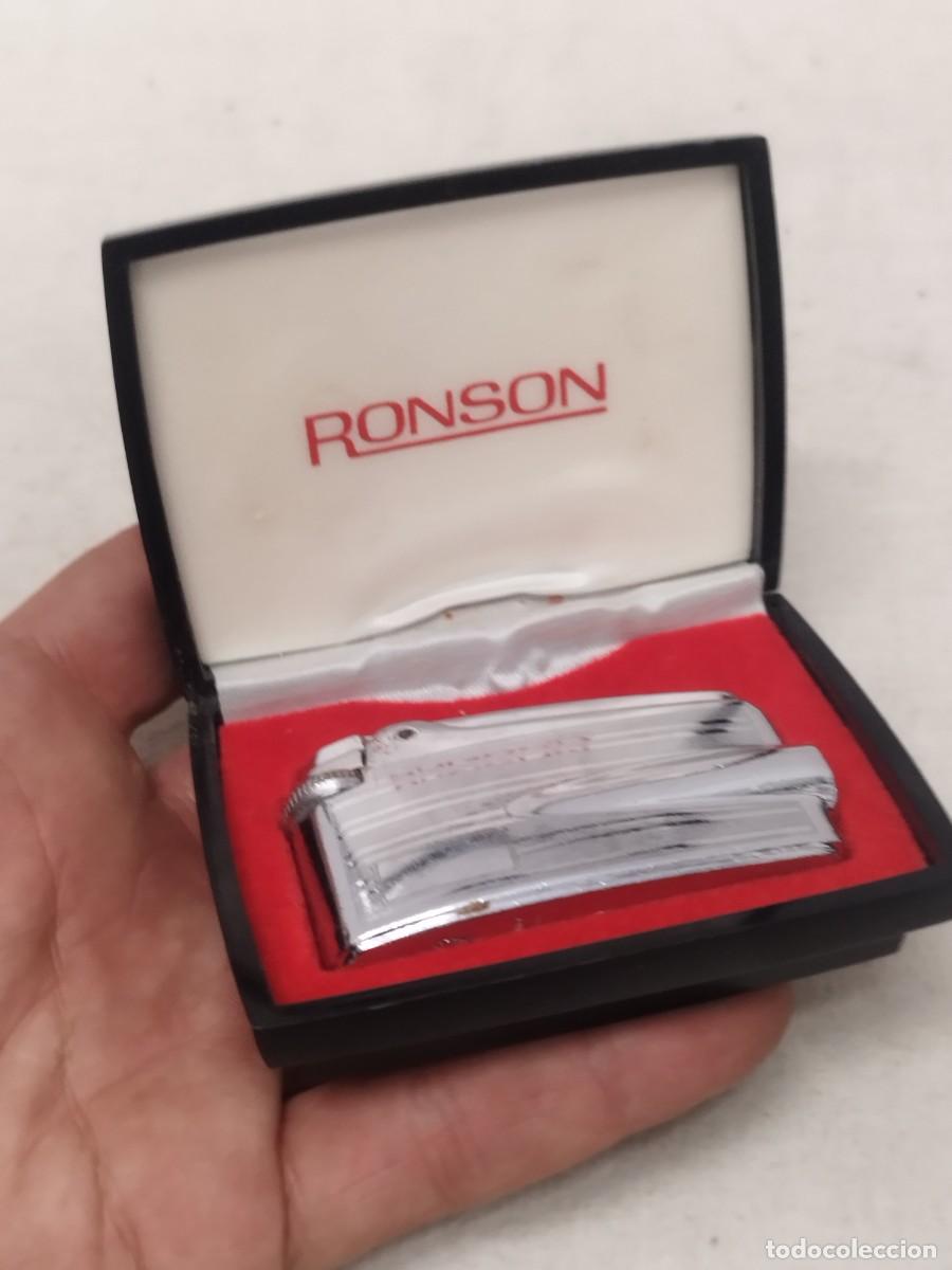 Mecheros: Antiguo Mechero encendedor Ronson, en su estuche original.