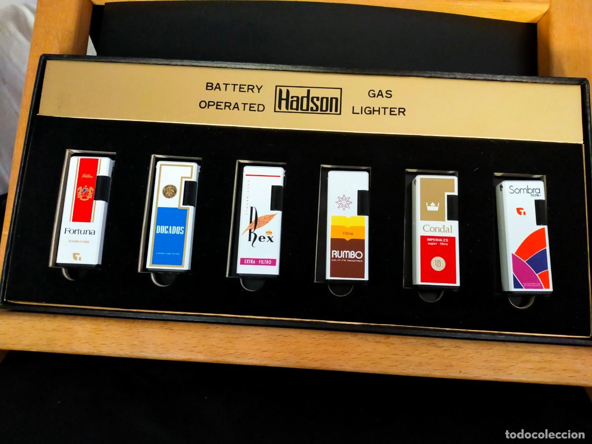 Mecheros: LOTE 6 MECHEROS HADSON CON EXPOSITOR Y CAJA. MARCAS DE TABACO DE &Eacute;POCA. DE ESTANCO A&Ntilde;OS 70