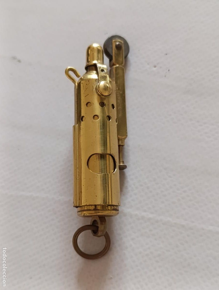 Mecheros: ANTIGUO MECHERO ENCENDEDOR DE GASOLINA DE TRINCHERA - METAL DORADO - VINTAGE (V7D)