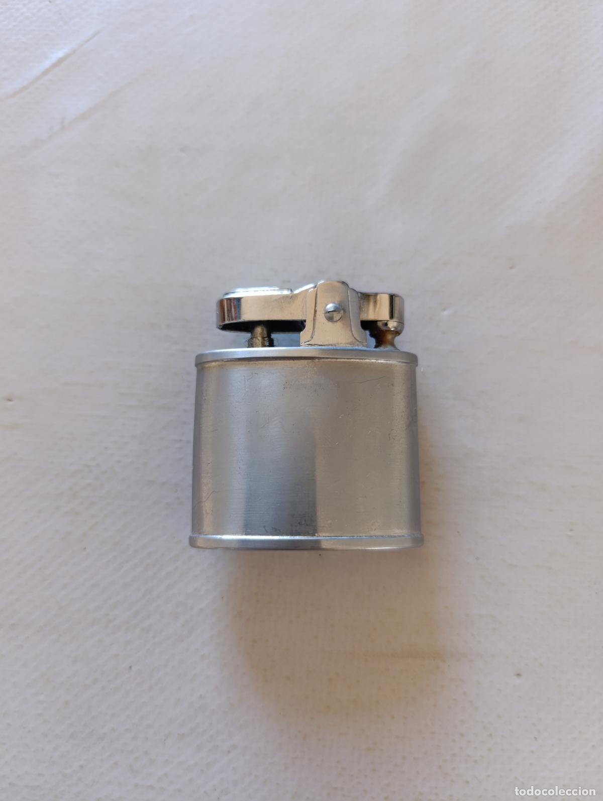 Mecheros: ANTIGUO MECHERO ENCENDEDOR ESTILO OMEGA O SIMILAR - VINTAGE - METAL PLATEADO (P7C)