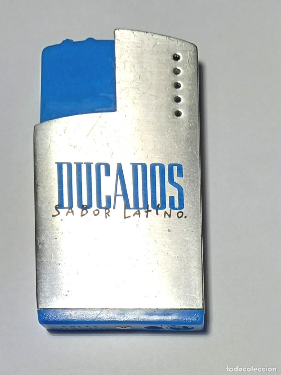 Mecheros: Mechero con propaganda de cigarrillos DUCADOS