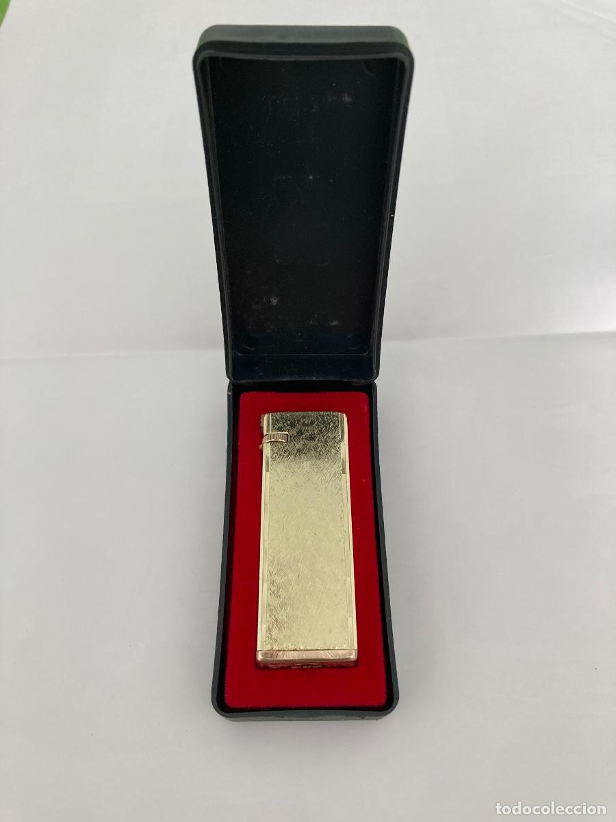 Feuerzeuge: Encendedor dorado en su caja