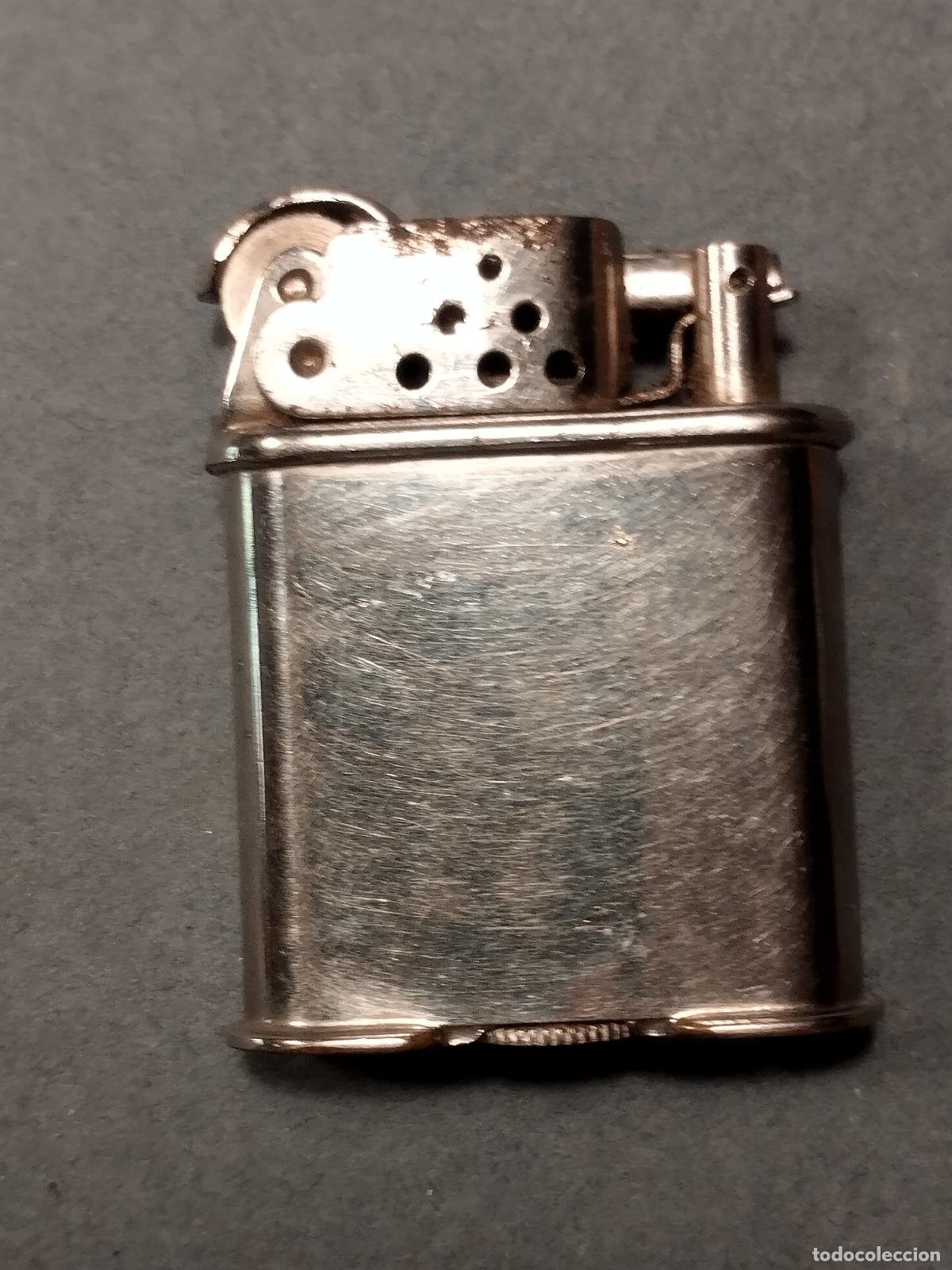 Feuerzeuge: FAC 86 MECHERO MOD. LUCKY. FABRICACION SUIZA. LIGERAS MANCHAS DE OXIDACION.