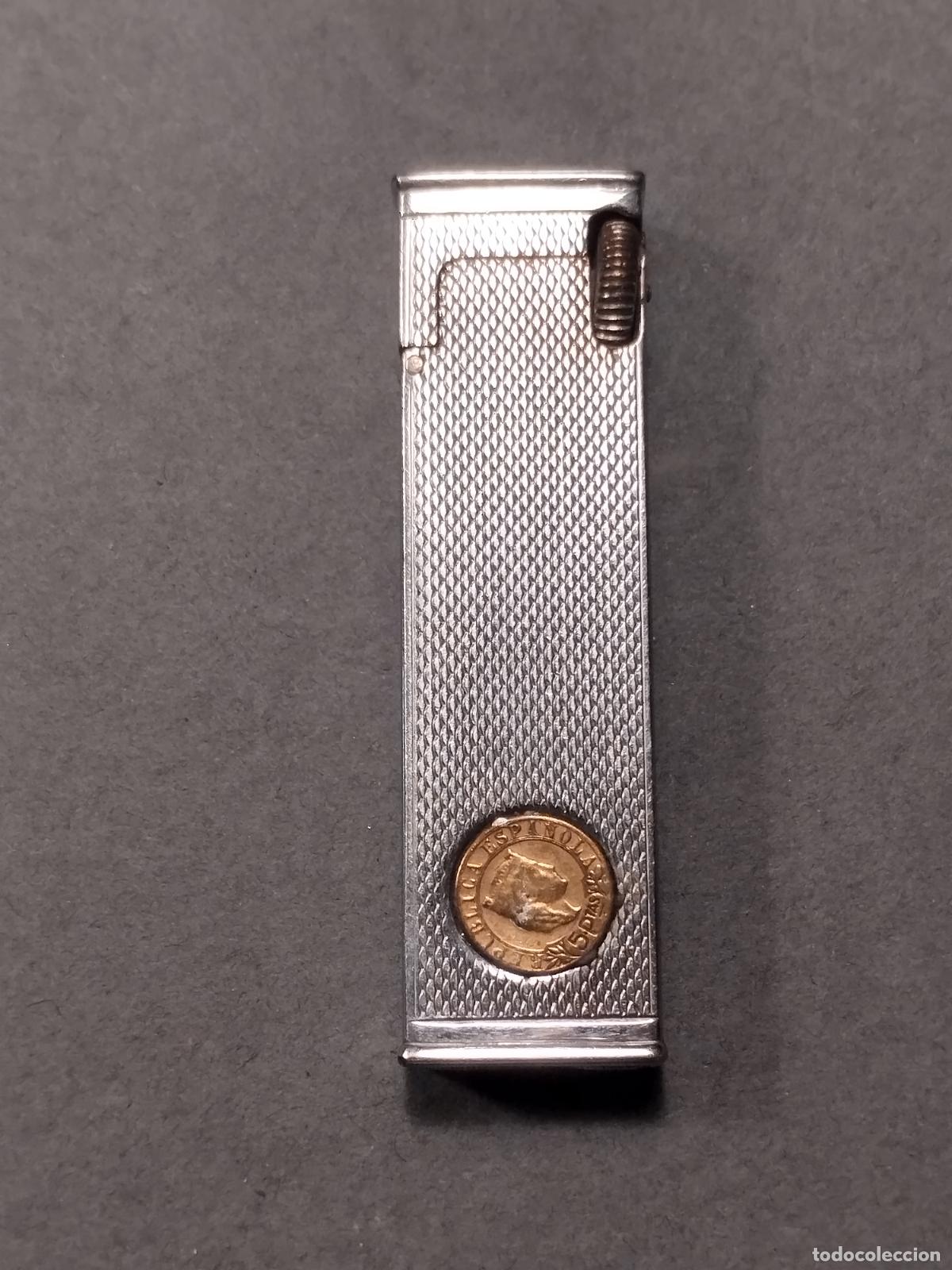 Mecheros: FAC 104 MECHERO MOD. LONGFELLOW.MEDALLITA 5 PTAS REPUBLICA ESPA&Ntilde;OLA. BUENA CALIDAD.
