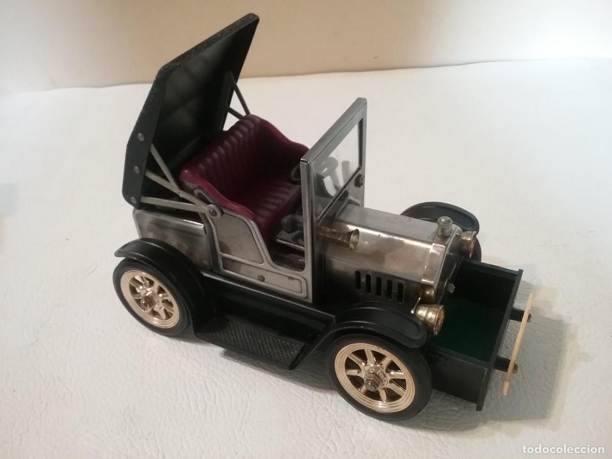 Mecheros: MECHERO Y PITILLERA CON FORMA DE COCHE ANTIGUO. - Foto 5
