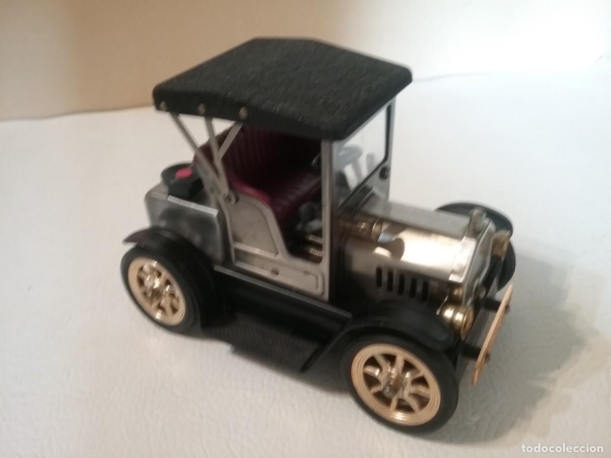 Mecheros: MECHERO Y PITILLERA CON FORMA DE COCHE ANTIGUO. - Foto 9