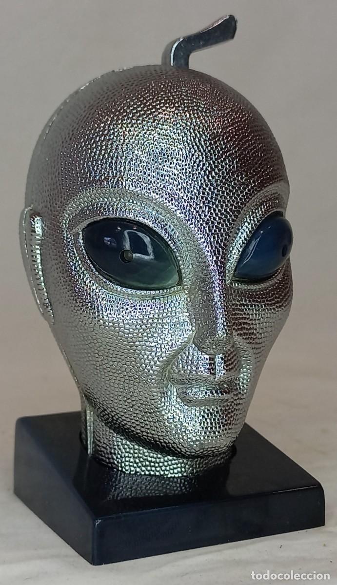 Mecheros: CURIOSO MECHERO VINTAGE DE SOBREMESA CON LA CABEZA DE UN ALIENIGENA , SPACE AGE A&Ntilde;OS 60/70