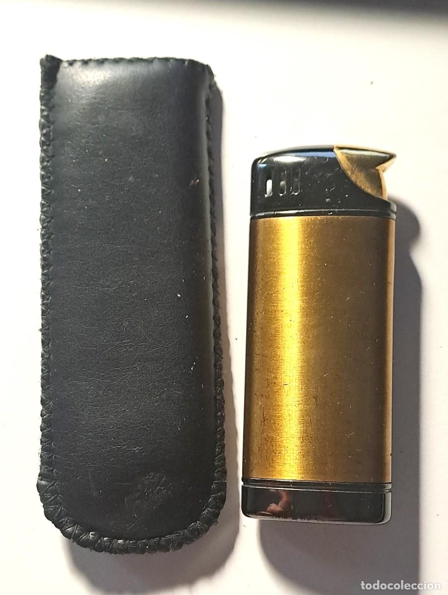 Mecheros: MECHERO DORADO CON FUNDA RECARGABLE