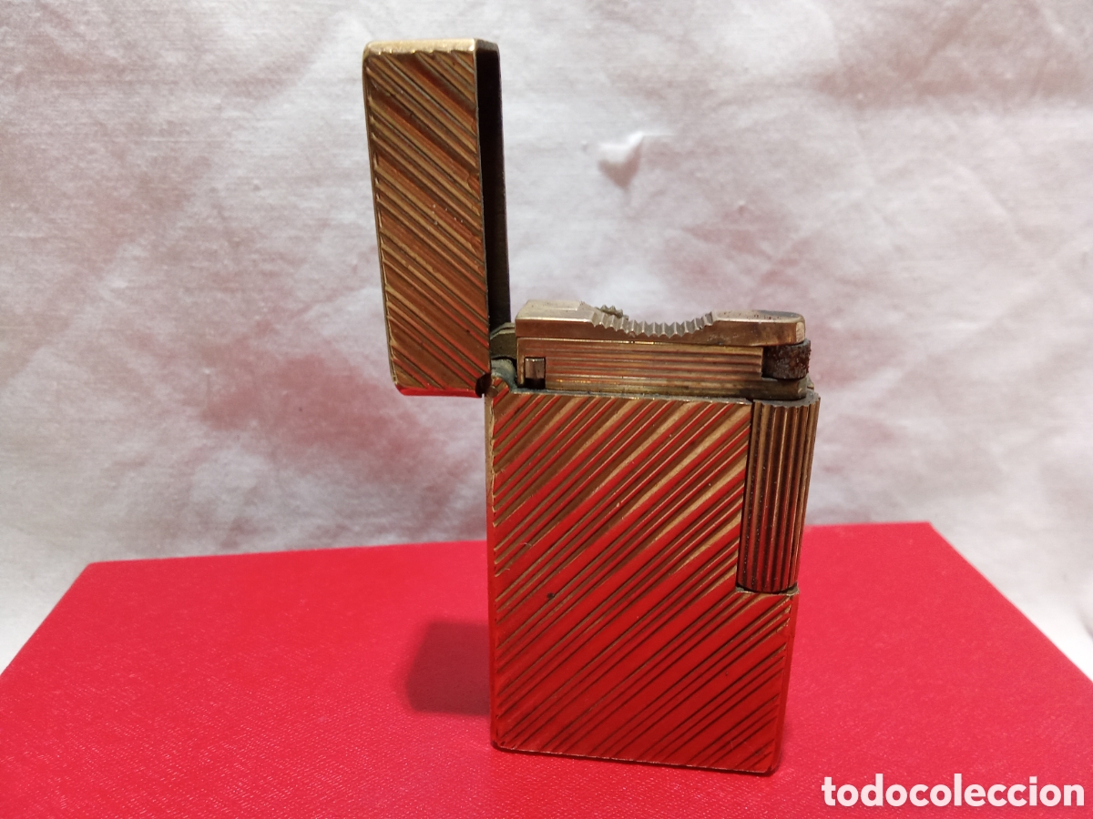 Briquets: S.T. DUPONT PARIS 20MICRAS 149666 ORO?