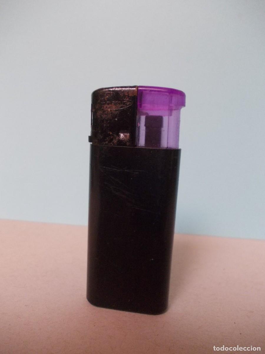 Lighters: Encendedor Mechero Electronico Pulsador Boton Plastico Negro Transparente Morado Violeta Gas