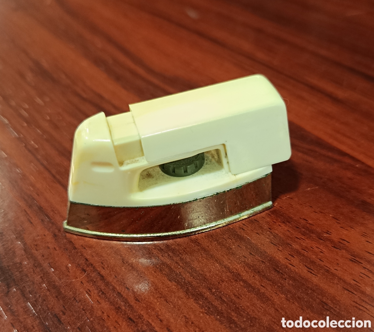 Lighters: Antiguo encendedor vintage con forma de plancha marca dorex mechero