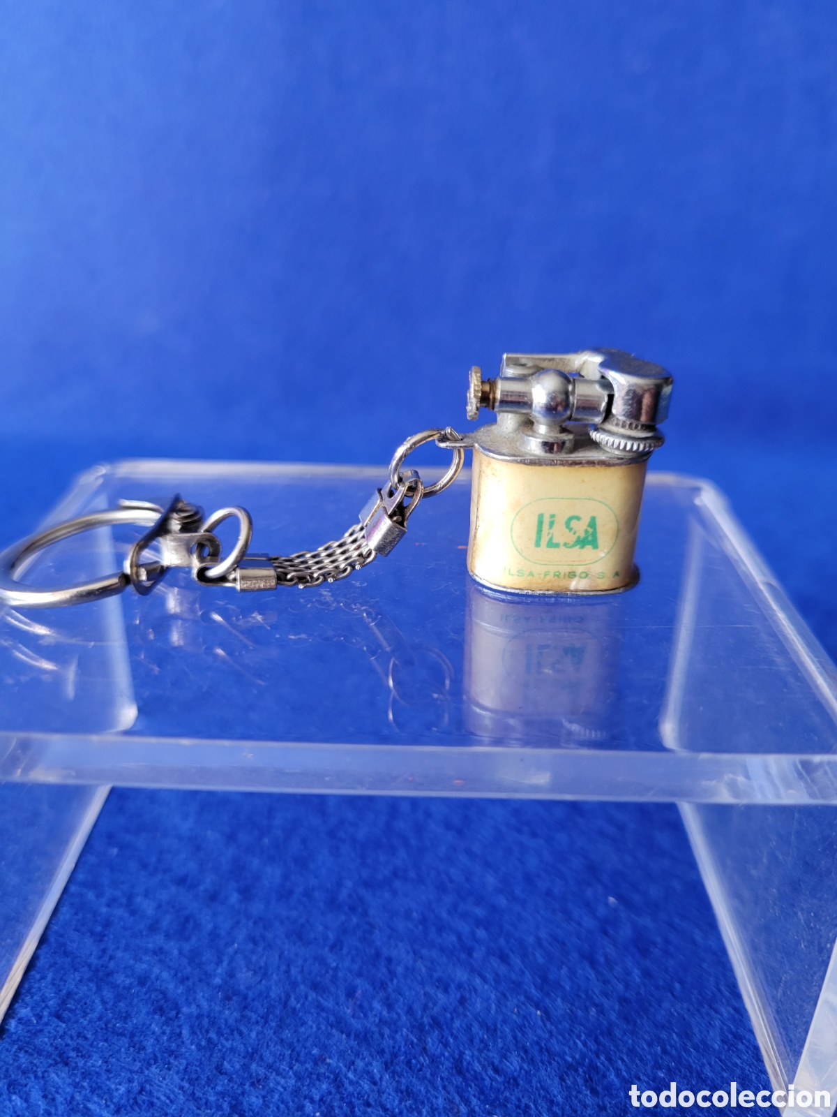 Briquets: ANTIGUO LLAVERO CON MECHERO GASOLINA MINIATURA PUBLICIDAD ILSA-FRIGO SA.