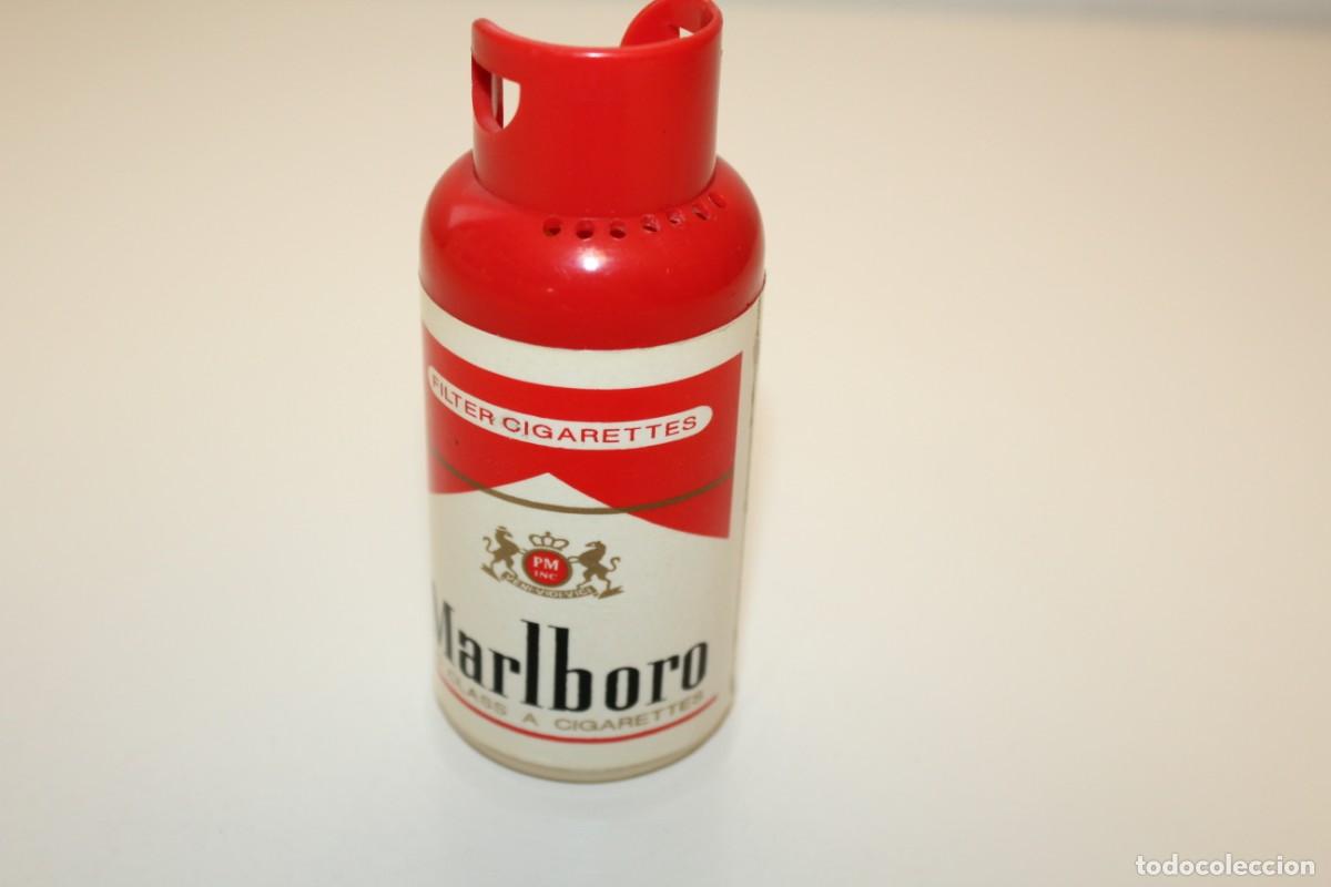 Mecheros: ANTIGUO SOPORTE DE MECHERO Y ABRIDOR TABACO MARLBORO