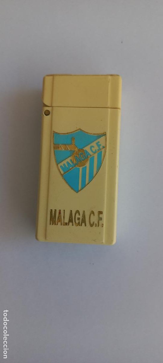 Mecheros: Portamechero o funda para mechero vintage del M&aacute;laga C.F. Club de Futbol. Para encendedor Bic
