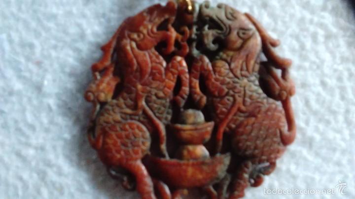 Coleccionismo de minerales: Amuleto oriental calado - Foto 2